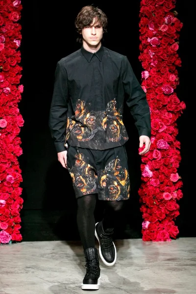 Look 1